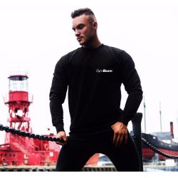 Mikina Basic Black White - GymBeam
                        